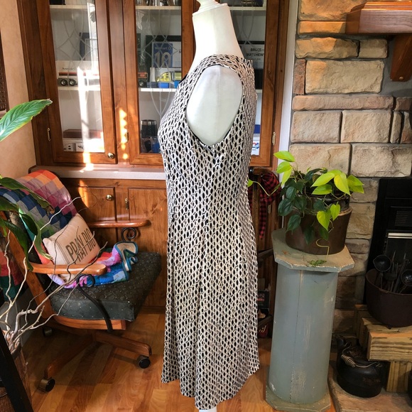 MADISON LEIGH SIZE 6 BLACK AND TAN SLEEVELESS DRESS - Picture 3 of 4
